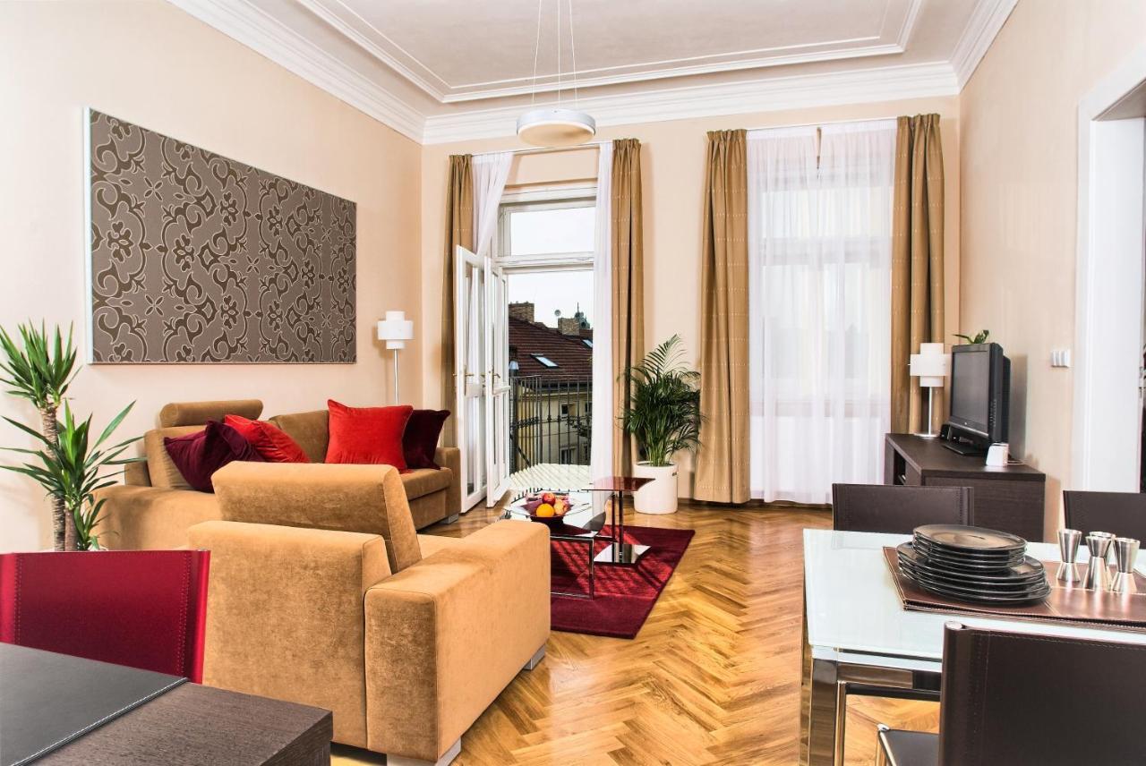 Residence Karolina Praga Esterno foto